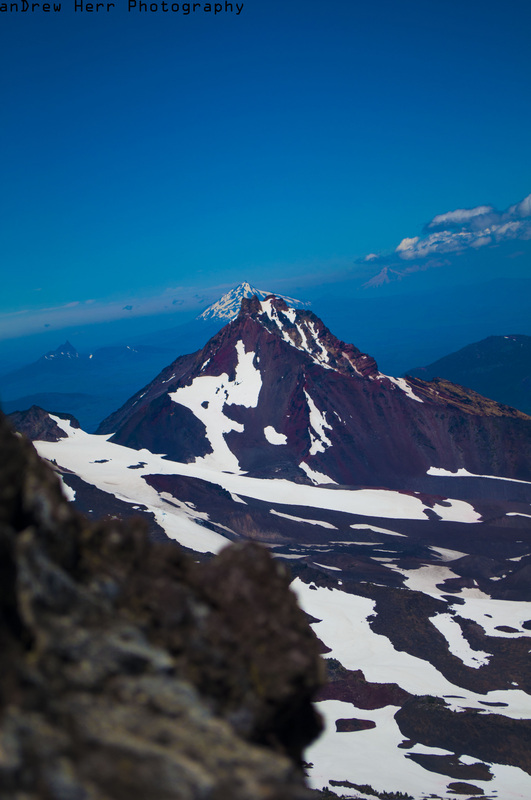 Looking up the Cascade range from South Sister, photo by Andrew Herr